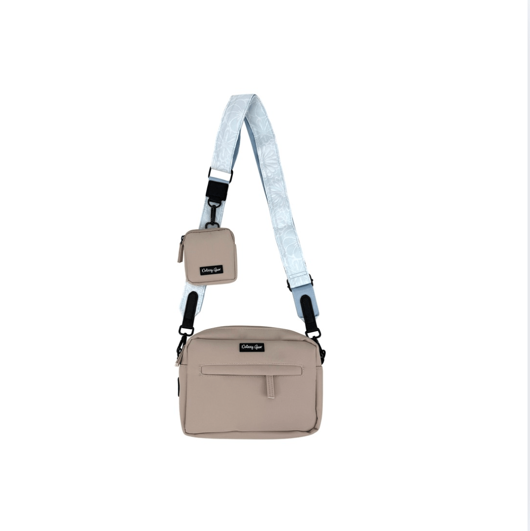 Chic Dog Mom Walking Bags: Stylish, Durable & Organized Essentials