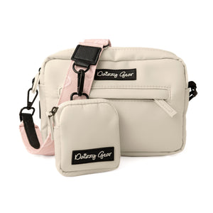 Petite Amour Pink Dog Walking Bag with Treat Pouch - Daizzy Gear - Stylish Accessories for Dogs